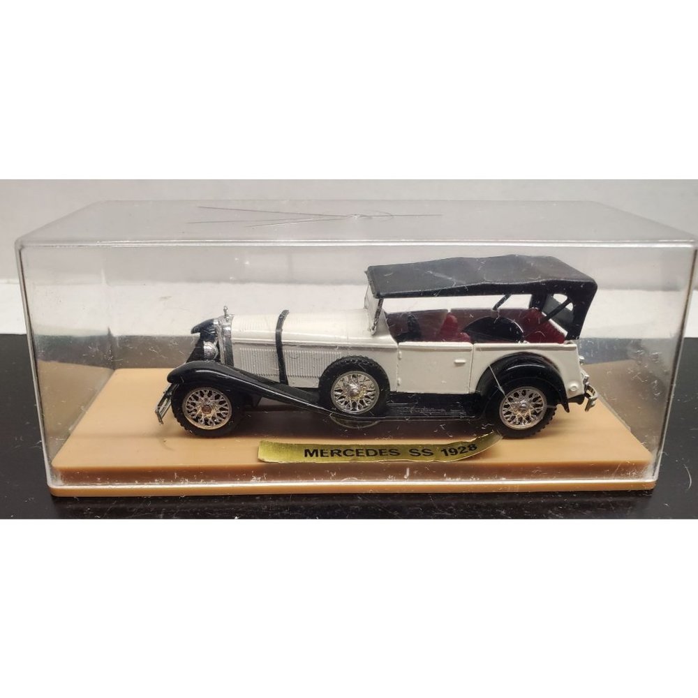 Solido 1928 Mercedes SS Die-cast with‎ plastic display case - Made in France